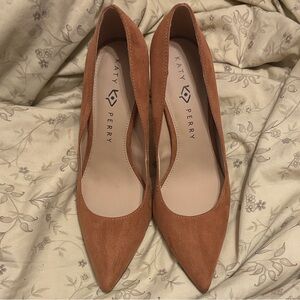 Katy Perry Collections The Dellilah Tan Pointed-Toe Heels